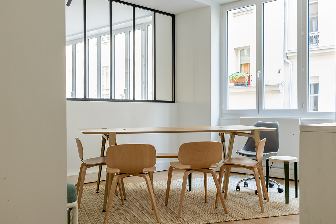 bureau-93-rue-montmartre-reflex-2
