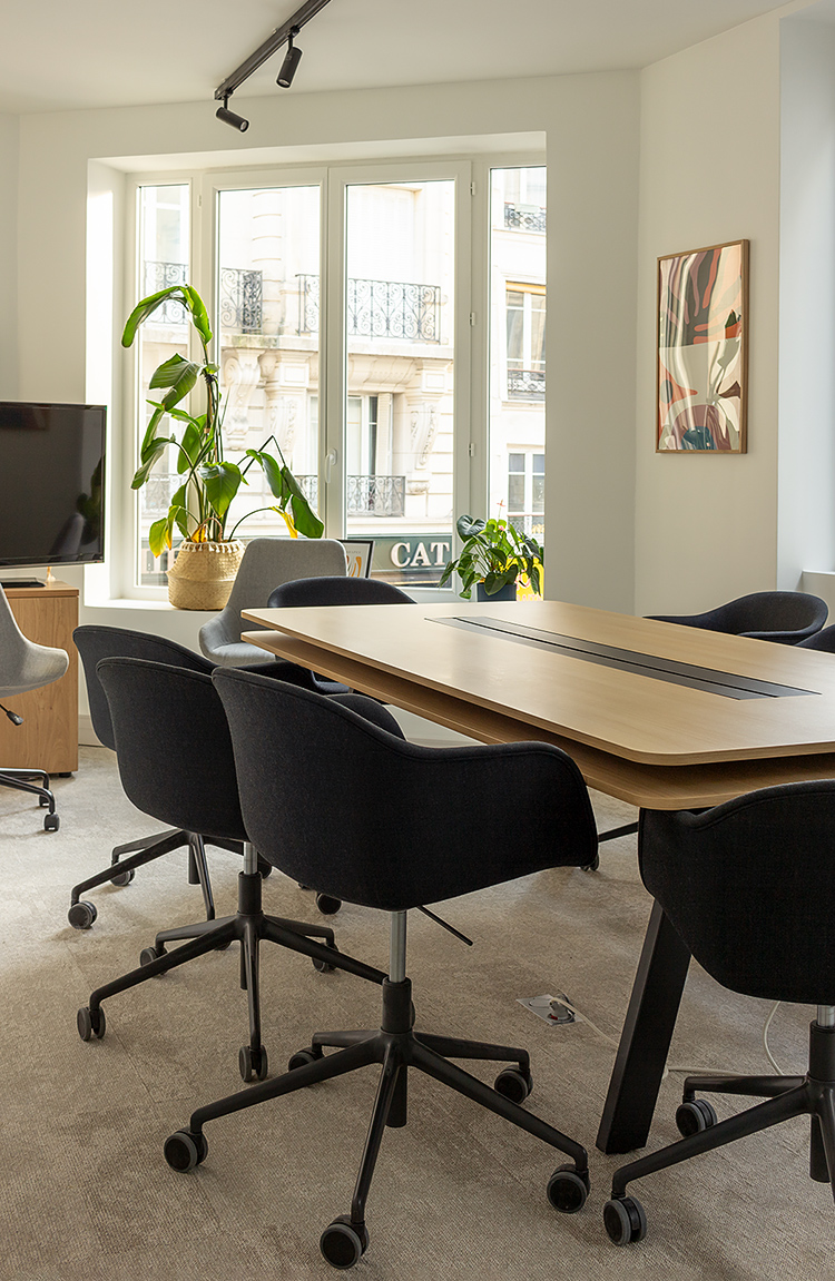 bureau-93-rue-montmartre-reflex-2