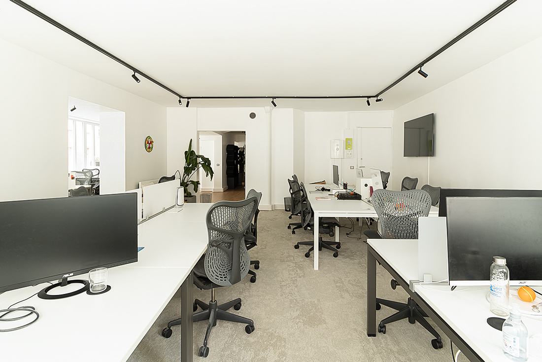bureau-93-rue-montmartre-reflex-2
