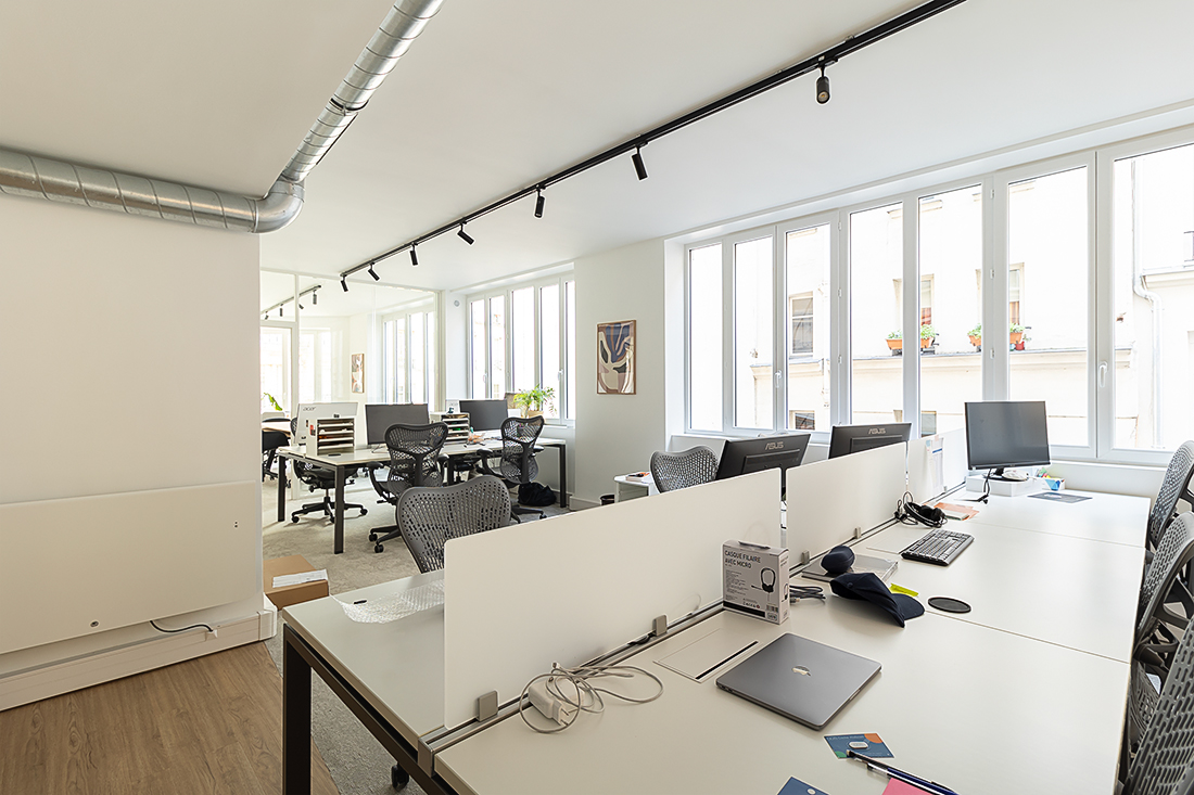 bureau-93-rue-montmartre-reflex-2